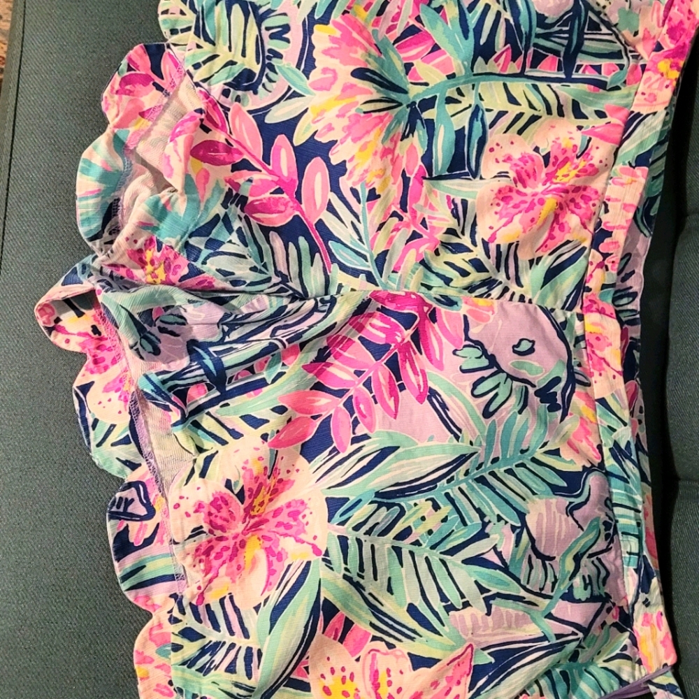 Lilly shorts size 16